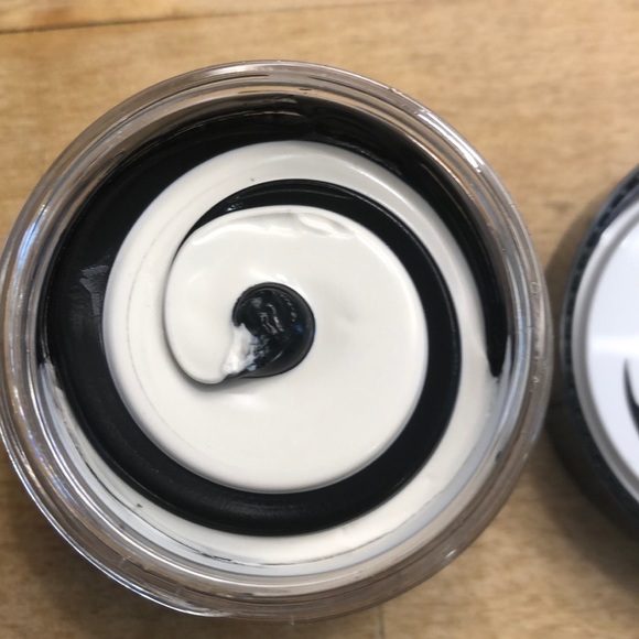 Boscia Charcoal Pore Pudding - Picture 5 of 5